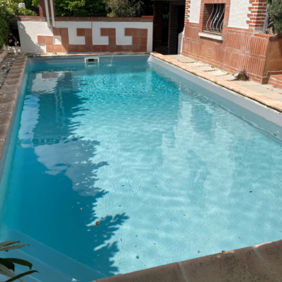 piscine gris clair